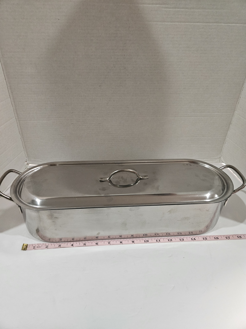3 Piece Stainless Steel Whole Fish Poacher 18" Oval with Removable Rack and Lid